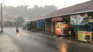 Heavy Rain and Powerful Thunder in Hilly Village Life | Rain and Thunder are Terrible for Sleeping