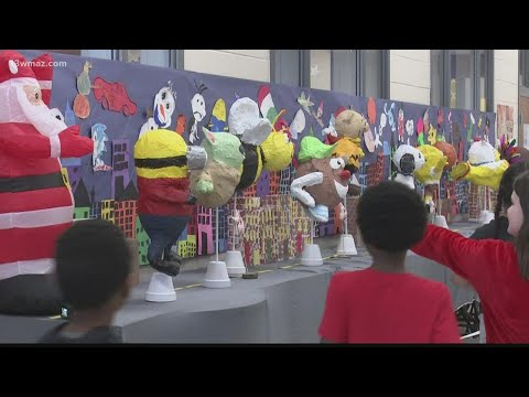 Langston Road Elementary School in Perry brings 'Macy's parade' to the halls