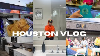 HOUSTON VLOG: New airbnb, Rodeo Houston, Tried cava, Auction show, Mall &amp; more!!!