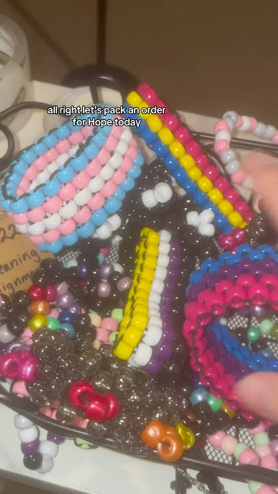 NO SLEEP only kandi!!! ⭐️ #kandi #smallbusiness #packingorders #kandikid #beadedbracelet