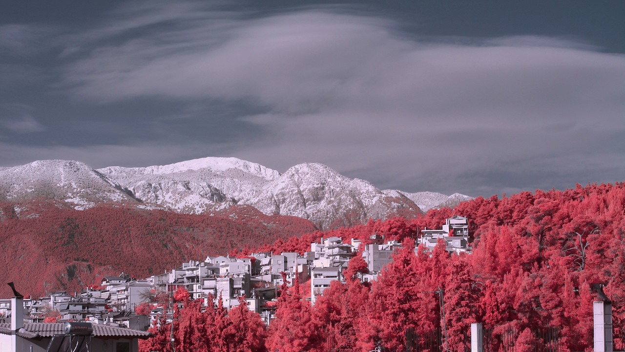 Modding the Canon 1100D to a 590nm Infrared for Antonino Narrated. Disassembly Guide