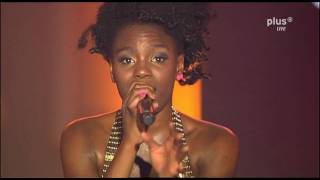 Miniatura de "[HD] Noisettes - Sometimes (Live - New Pop Festival 2009)"