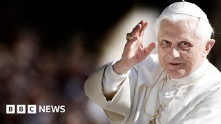 Pope Francis and world leaders pay tribute to Benedict XVI - BBC News