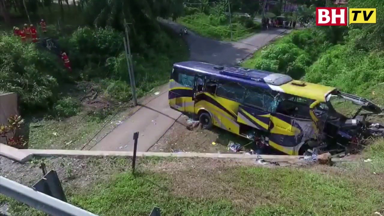 Bas Ekspres Dipercayai Dipandu Laju