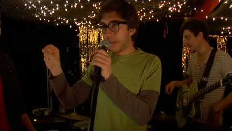 Jake and Amir: Making the Band. Perform.