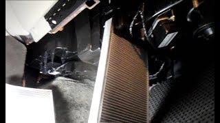 How to replace the cabin filter Cadillac Escalade