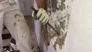 Cómo quitar azulejos de la pared