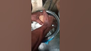 Coconut scraping machine