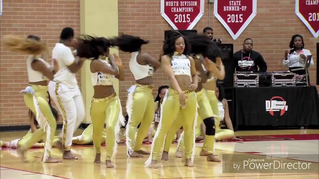 Dancing dolls vs southern royalettes