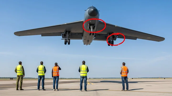 WHY THIS $2 BILLION B-2 STEALTH BOMBER HAS NO TAIL