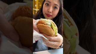 Trying No Brand Burger in Korea! #fastfood #mukbang #eating #seouleats #traveleats #koreafoodie