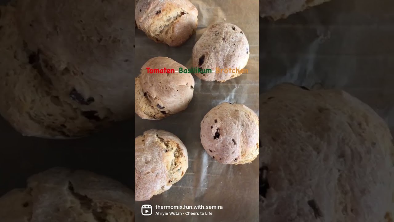 Tomaten-Basilikum-Brötchen TM6 - YouTube