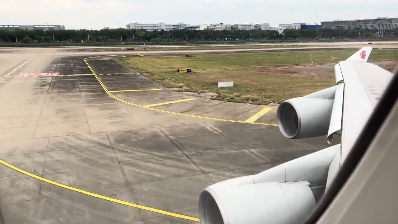 Queen of the Skies 👑 | Air China Boeing 747-400 Upper Deck Takeoff from Guangzhou!