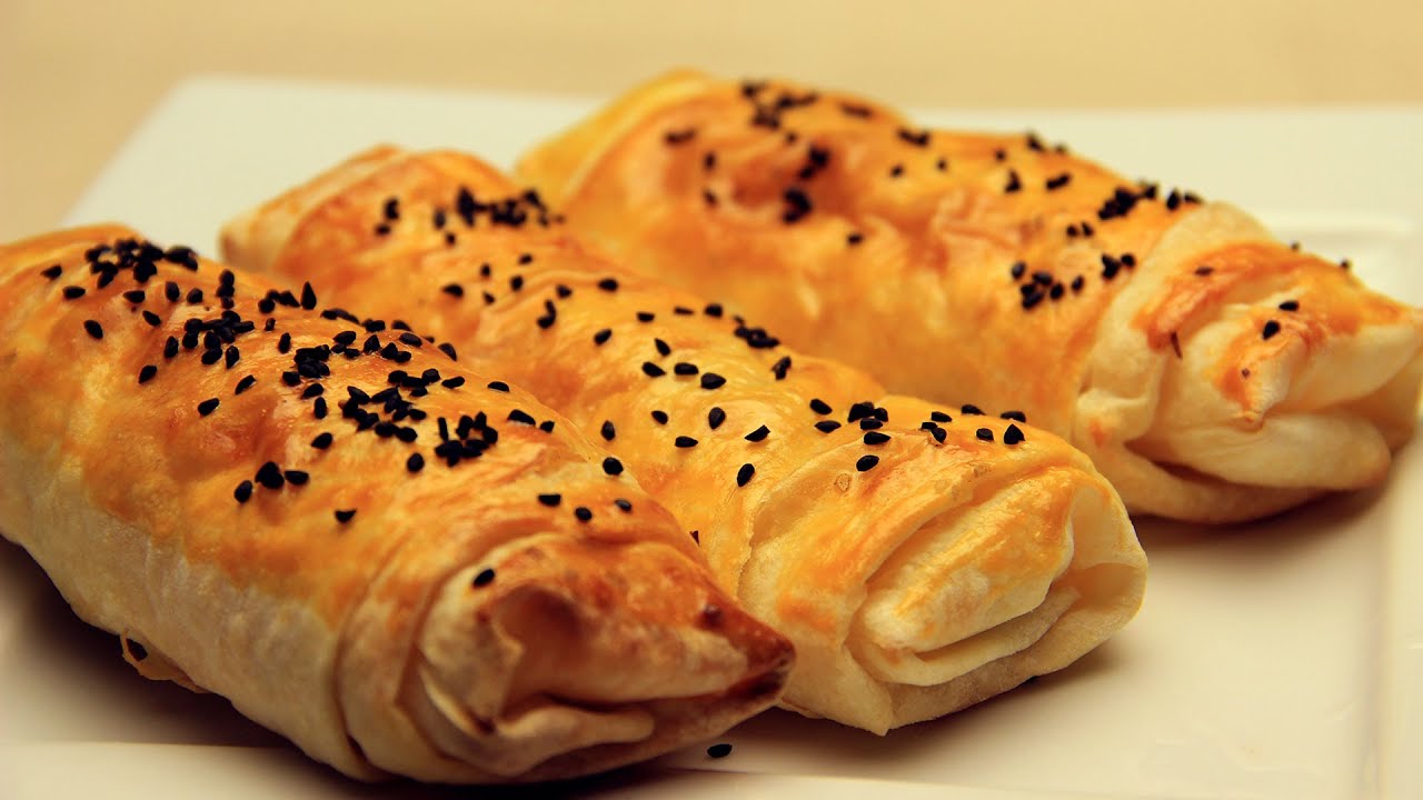 Peynirli Rulo Börek Tarifi - Hazır Yufkadan Kolay Çıtır Börekler - YouTube