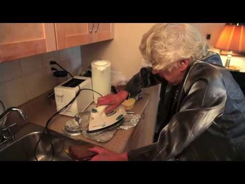 Hilarious - Grandma cooks grilled cheese sandwich with an iron! Cyber-Seniors Corner