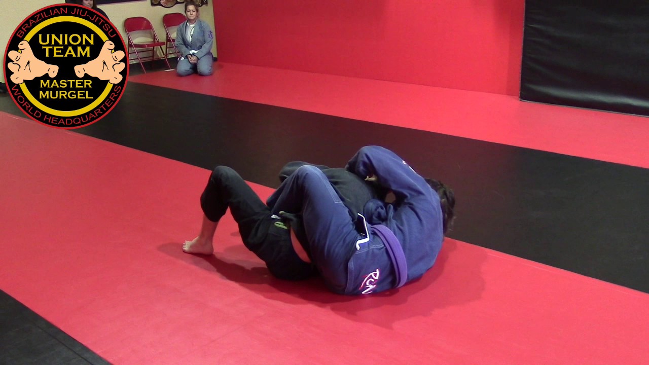 Brazilian Jiu Jitsu Techniques - De La Riva to Berimbolo to Bow Choke ...