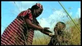 Mungu ni mwema/Nkombo nayo ekumama /Les cieux disent que tu digne-Maman Feza Shamamba Hosseya