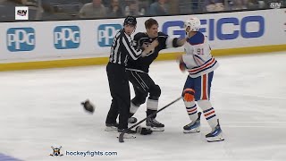 Evander Kane vs Andreas Englund Apr 26, 2024