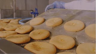 видео: Готовая еда Самокат — показываем три производства, на которых делают кулинарию. картинка: Готовая еда Самокат — показываем три производства, на которых делают кулинарию.