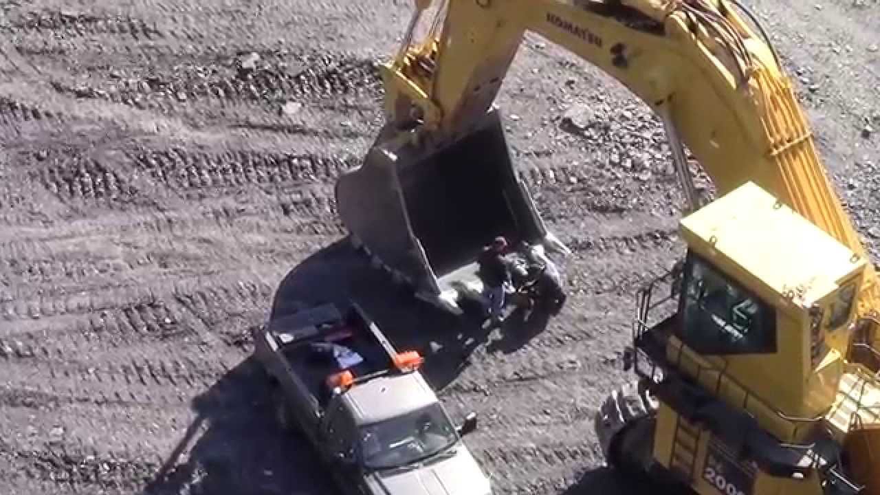 Komatsu PC2000 with a Toothache