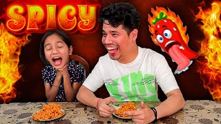 WORLD&#39;S SPICIEST KOREAN RAMEN CHALLENGE WITH MY SISTER 🌶😱