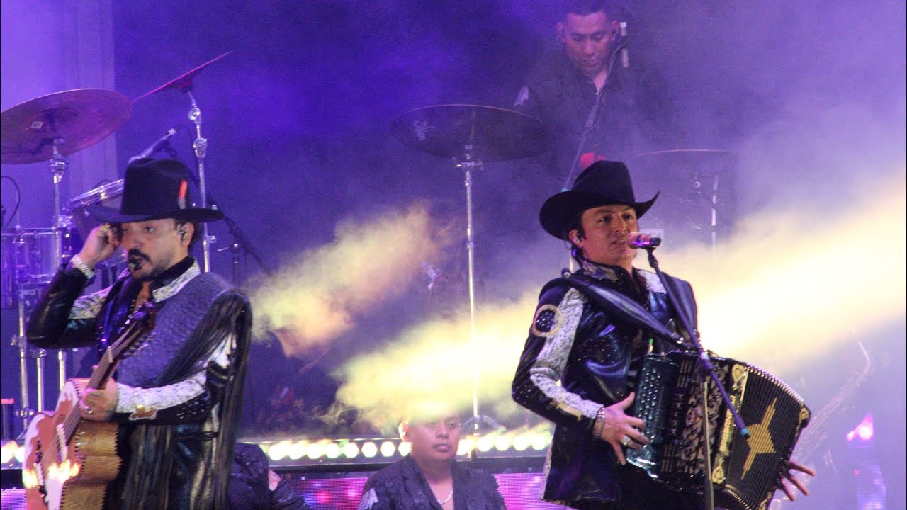 Bendito Rodeo Tronando Ligas - Los 2 Carnales En Vivo | Bendito Rodeo 2025 Parque SMP ...