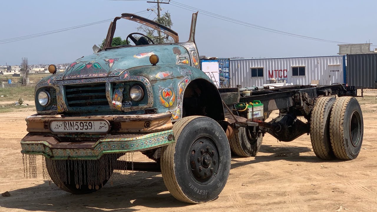 How To Old Bedford Truck Restoration Process ||  Bedford truck amazing restoration Pakistani workers