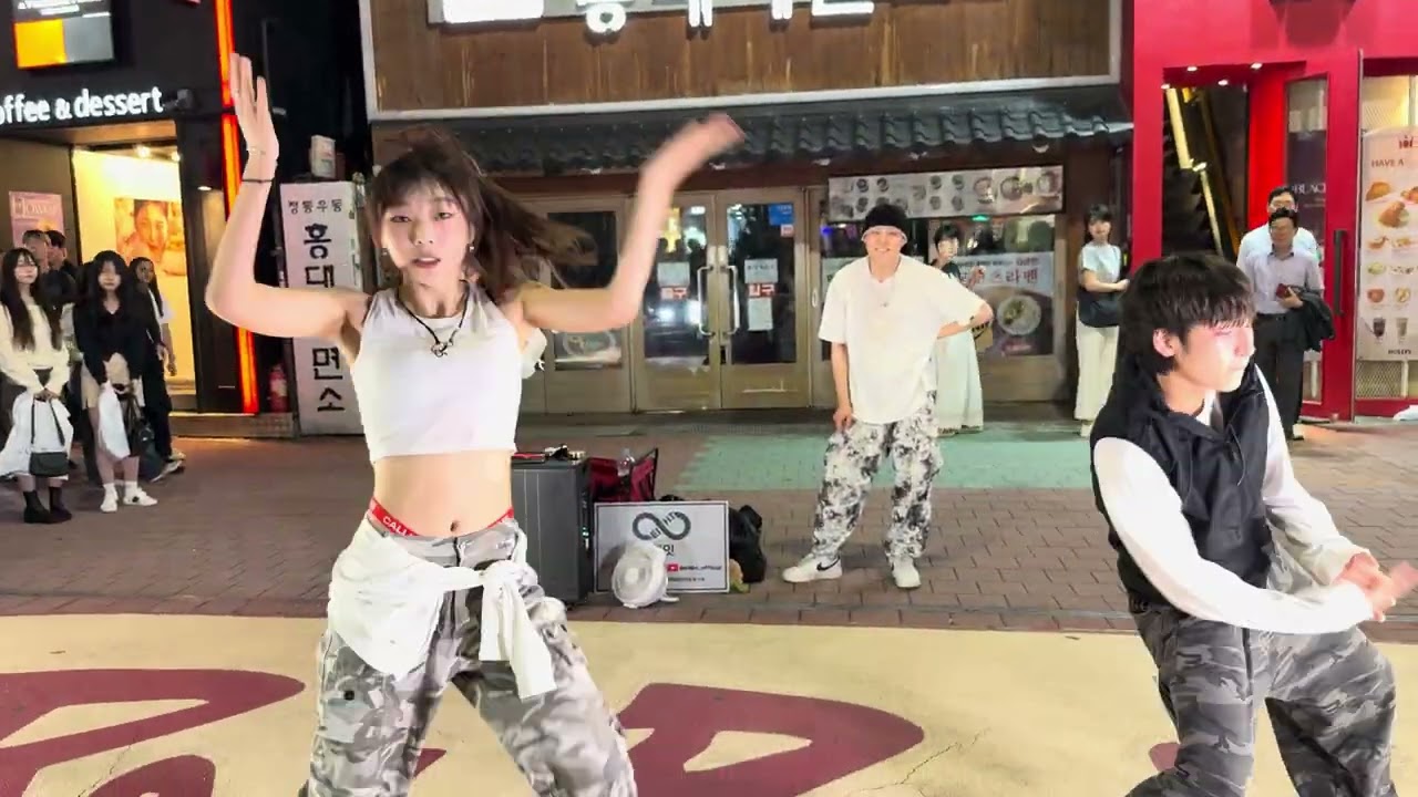 HONGDAE K-POP BUSKING (Ei8ht 에잇) - [Babymonster] Drip