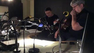 26 10 15 État d'urgence de Roger Tabra   Émilio Armillès Émission Au gré du temps   Armand Dubois9