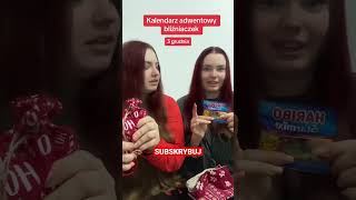 DAJEMY SOBIE NAWZAJEM PREZENTY BLIŹNIACZKI ? bliźniaczki trending twin funny trendingshorts