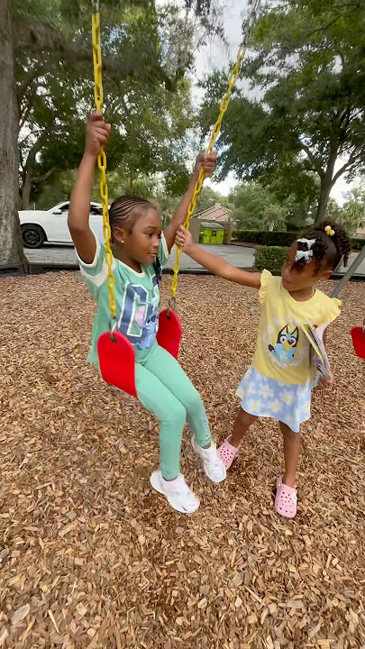 Girl tries to swing & sister does this.. Watch Til End #shorts #dreamdiorsworld #funnyvideos