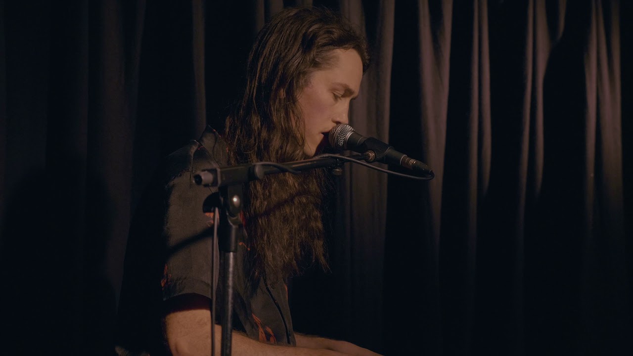 Sleduj Didirri -  Worth the Wait/Vincent (Live) na YouTube