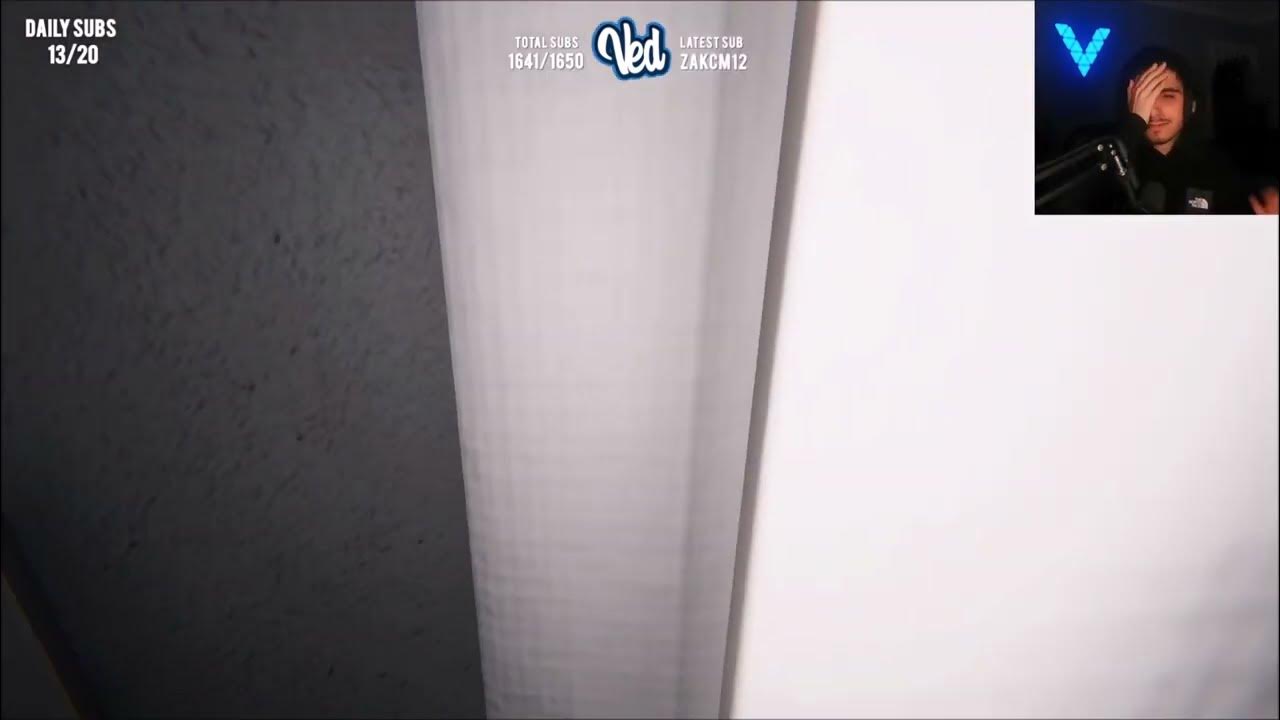 ved-throws-his-headset-off-after-this-phasmophobia-mandem-youtube