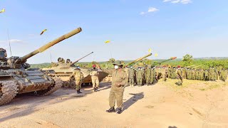 Museveni inspects Armored War Fare Training school, passes out 500 UPDF technical crew at Karama