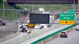 1 Hurt in 5-Vehicle Crash on I-35W in Burnsville