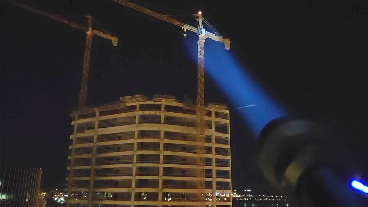 XANES 1282 XHP70 Flashlight Outdoor Test YouTube