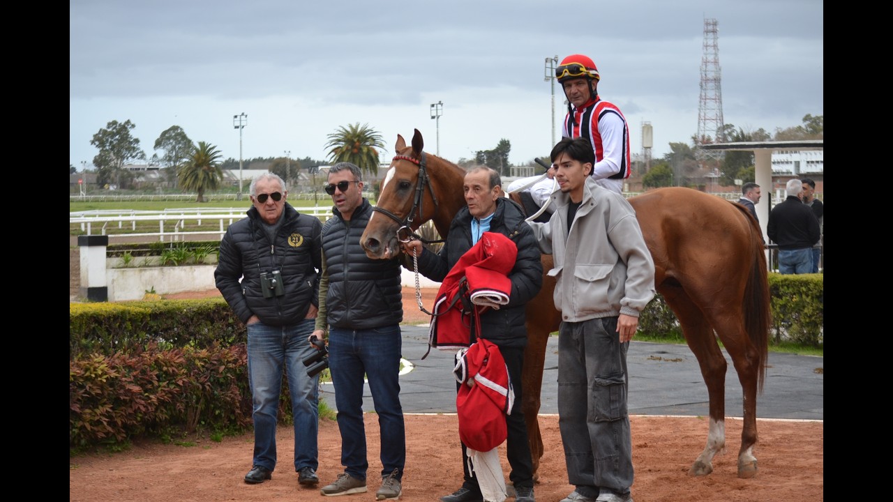 Don Zahir hizo del Hipódromo de La Plata la cacería del zorro