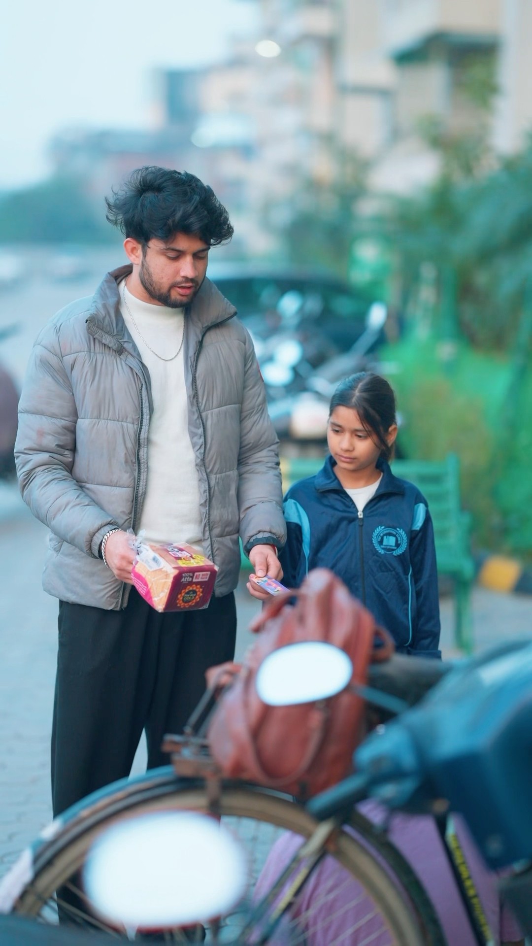 Beti ko duniya ki sacchai batayi?❤️?? #familylovestory #unknownboyvarun #shorts #trendingshorts