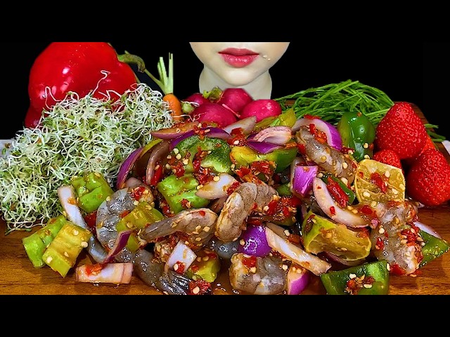EATING THAI FOOD||SPICY SHRIMP SALAD