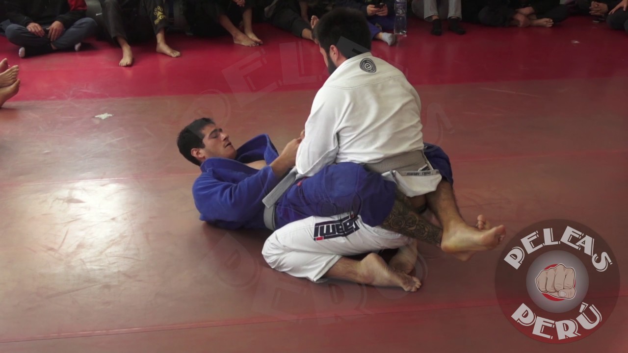 Sebastian León Prado vs Tomás Oneto.1er Tope Amistoso El Templo. BJJ. peleau