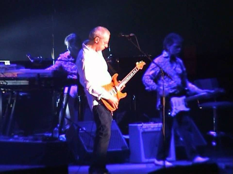 Mark Knopfler " Telegraph Road " 2005 Milan [amazing audio]