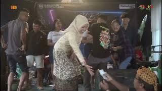 ASIH SALIWAT - ADELIA TATA // HB ENTERTAINMENT