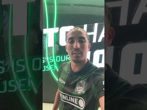 Первые слова Кристиана в чёрно-зелёной футболке 🖤🤗💚