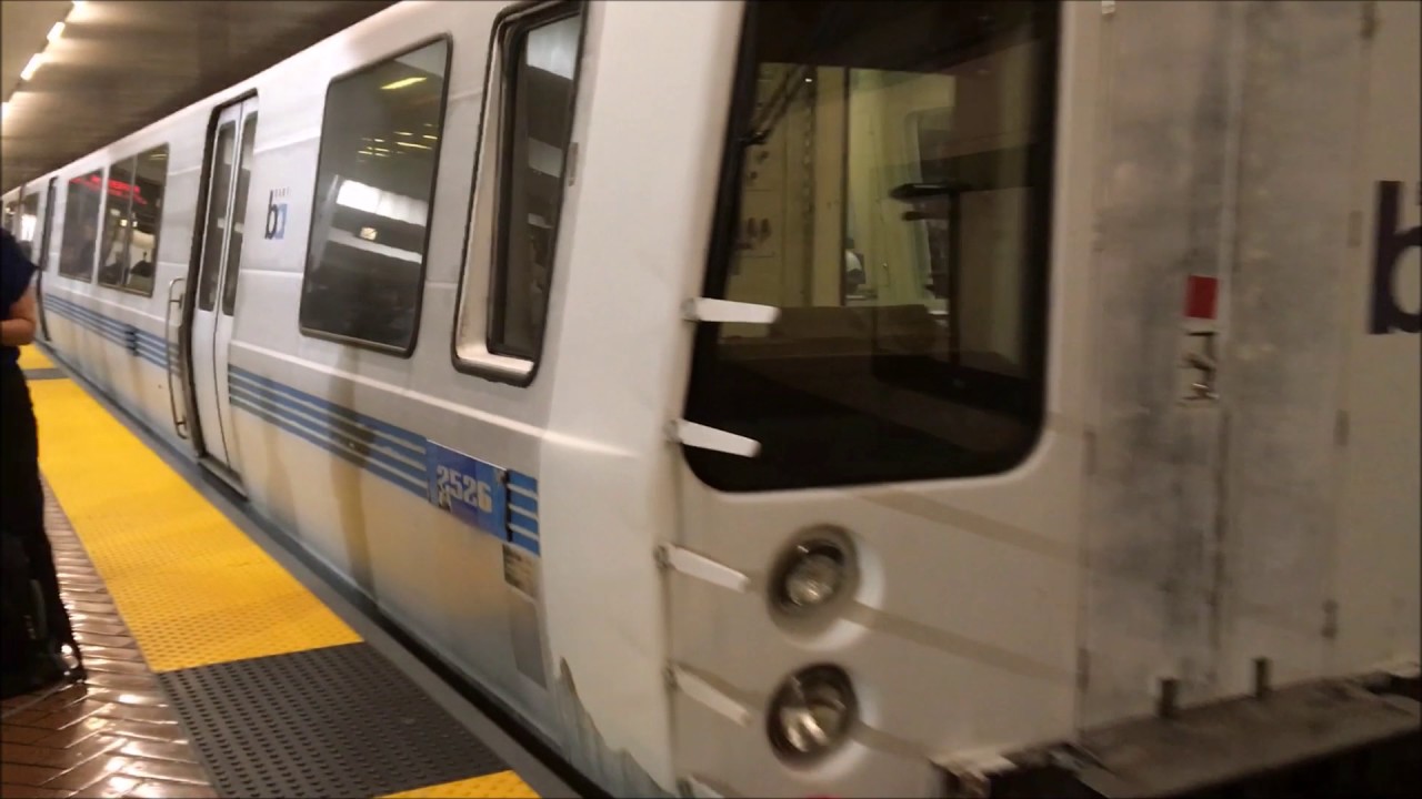 BART Trains At Montgomery Station YouTube bart-trains-at-montgomery-station-youtube