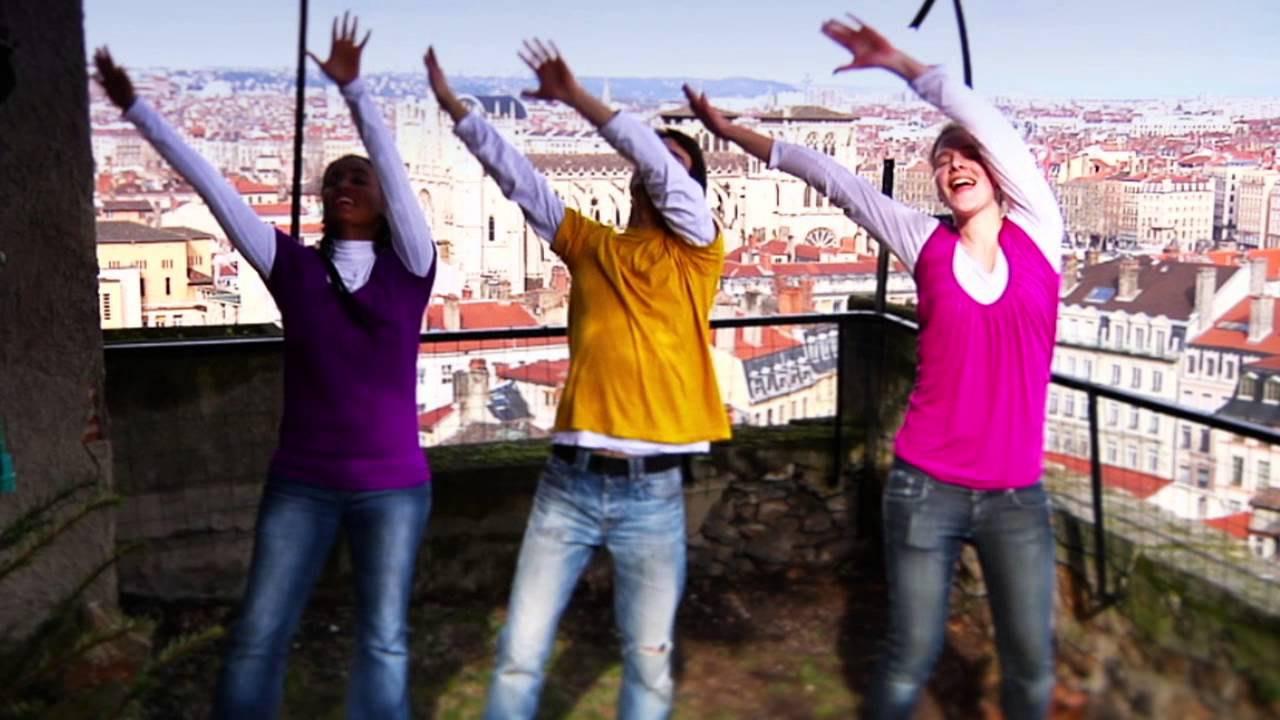 Communauté du Chemin Neuf - Flashmob Come Holy Spirit !