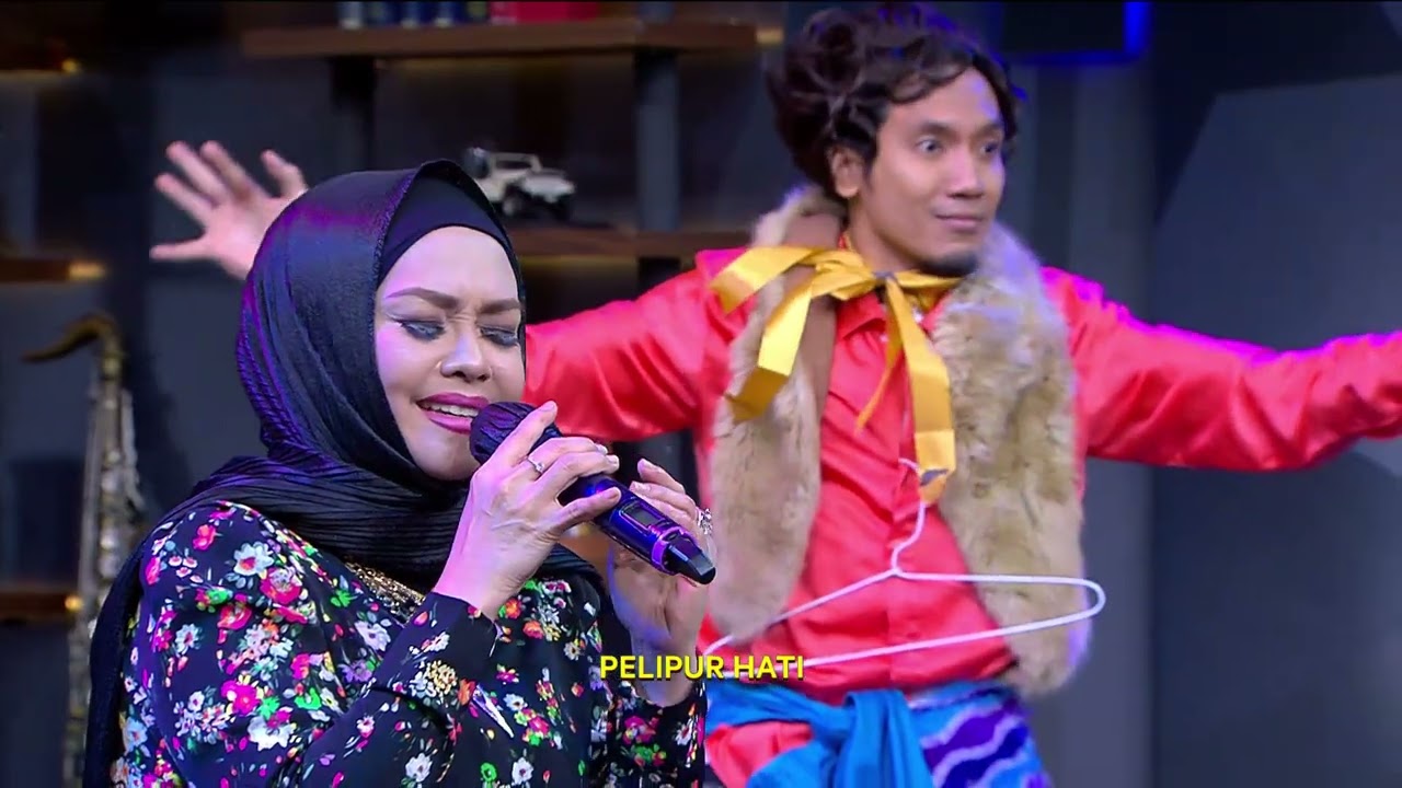 Mbak Iyeth Bustami & Weni Wen Bingung Sama Gayanya Cowok Karaoke Bayaran Ini