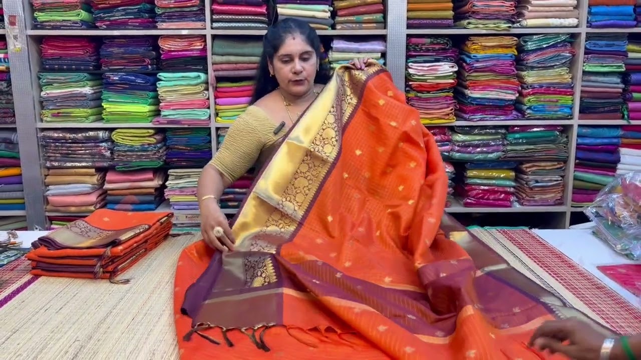 Trending rust orange /brown combo #onlineshopping  #sareelove #fashion #indianwear #silksarees 