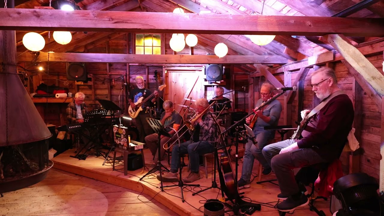 Chain Lightning ~ Kettle Cove All Stars, 9/12/25 ~ Merrill Rollins on vocals & keys. (Steely Dan)