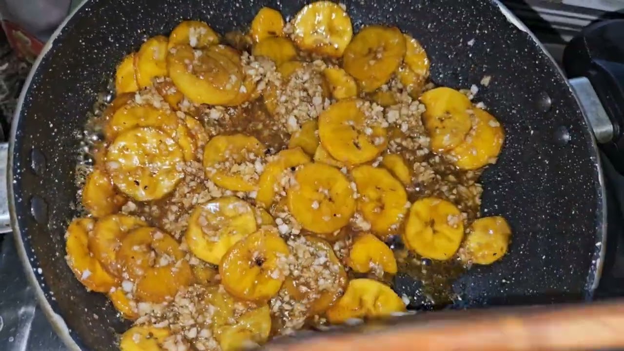 എന്താ രുചി😋 പഴം വിളയിച്ചത് ഇങ്ങനെ ഉണ്ടാക്കി നോക്കൂ #banana #bananarecipe #viralvideo #healthyrecipe 