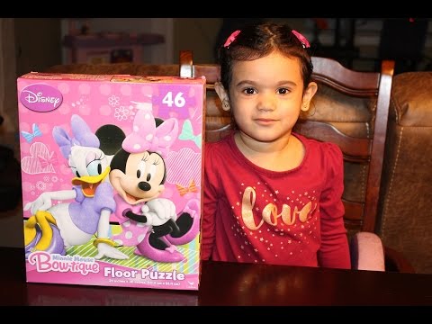 Disney Minnie Mouse Bow Tique Floor Puzzle Great Indoor Activity